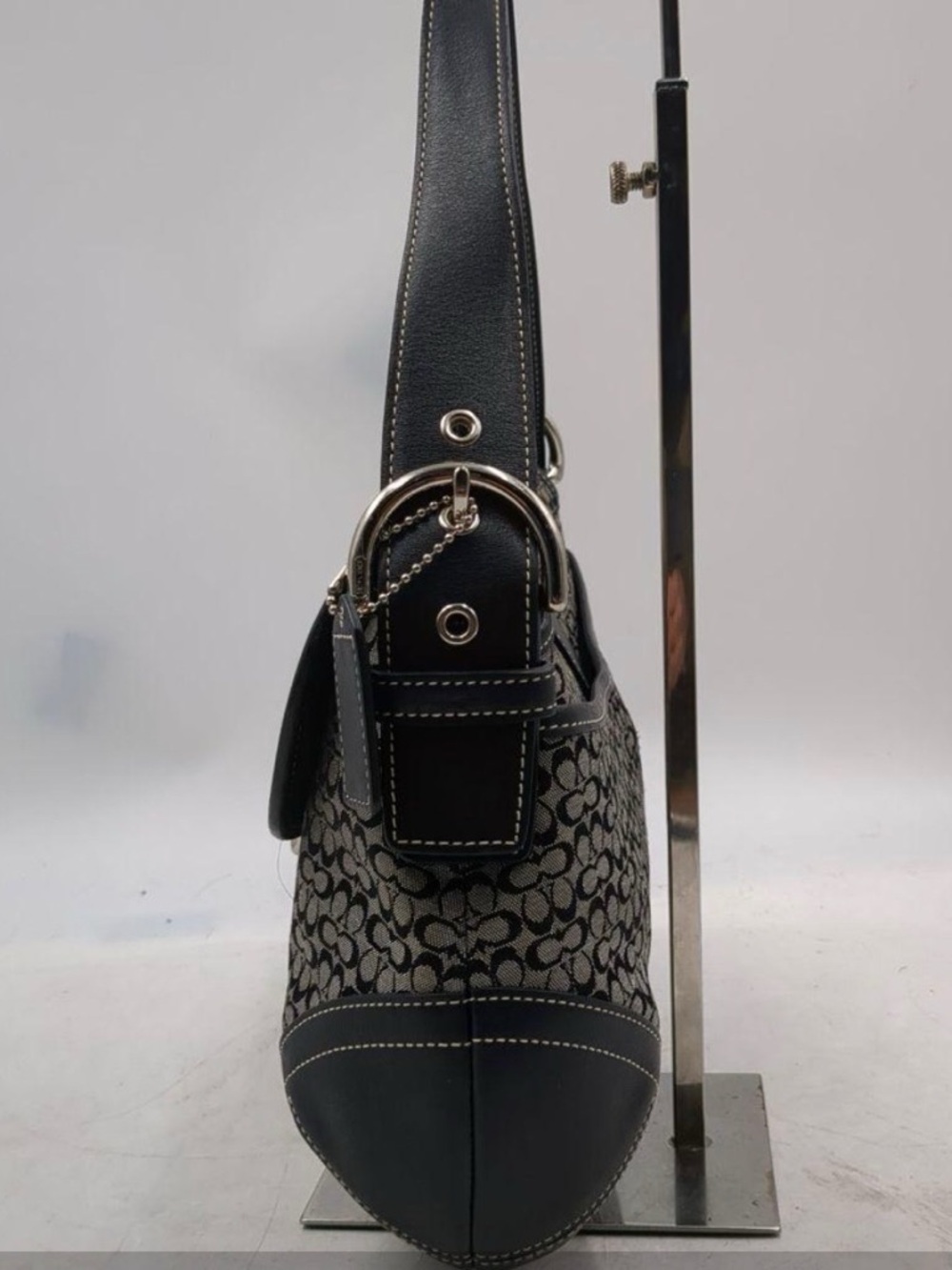 Coach Vintage Soho Black Signature Canvas Shoulder Bag with Silver Hardware - Picture 3 of 9